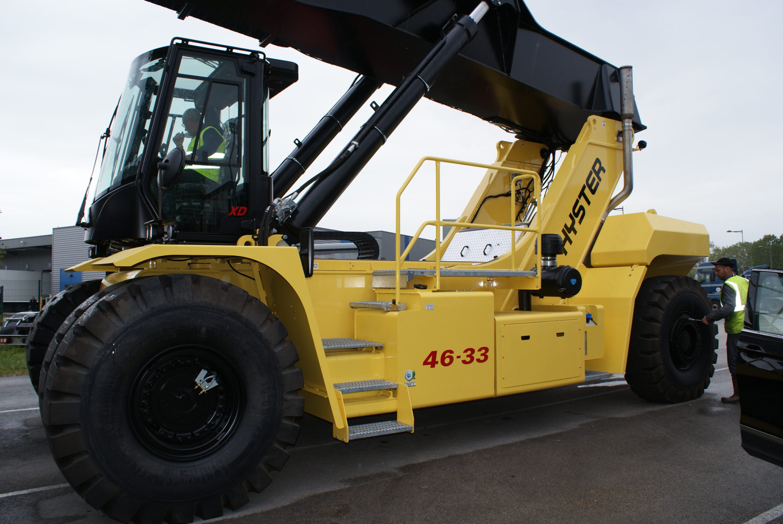 Apilador retráctil Hyster RS4633XD